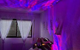 Habitacion Amplia Y Luminosa